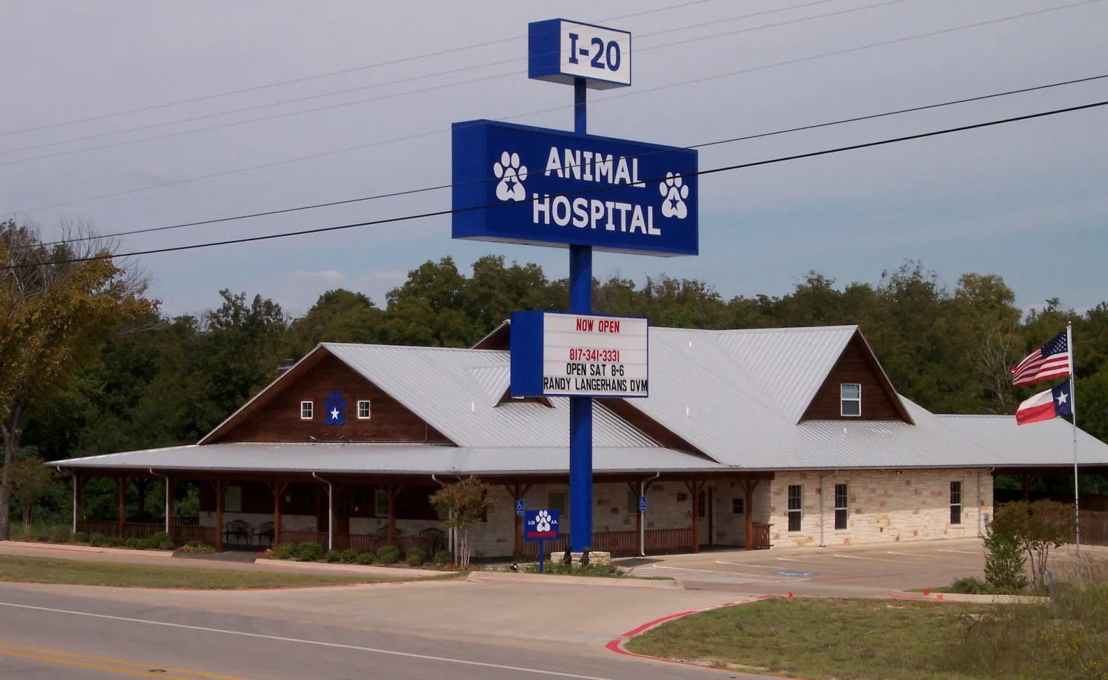 Exterior of I-20 Animal Hospital
